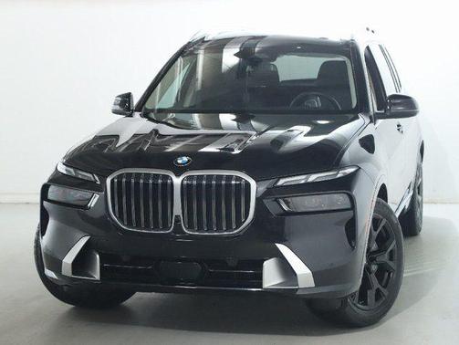 Black Sapphire Metallic 2026 BMW X7 xDrive40i