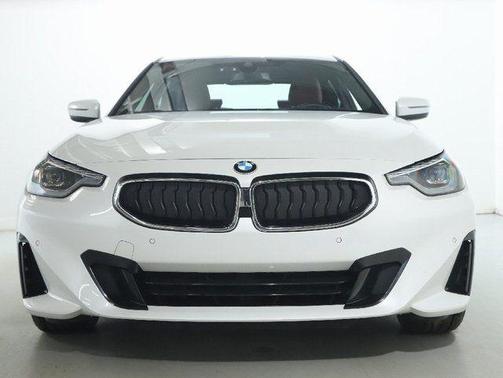 2023 BMW 230 i xDrive
