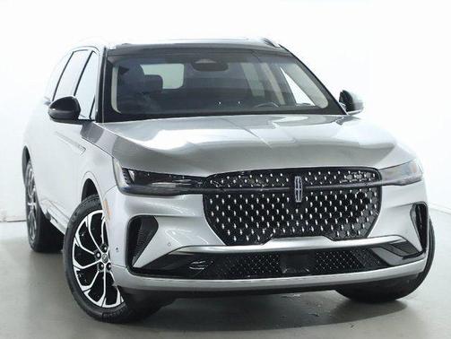 2024 Lincoln Nautilus Reserve