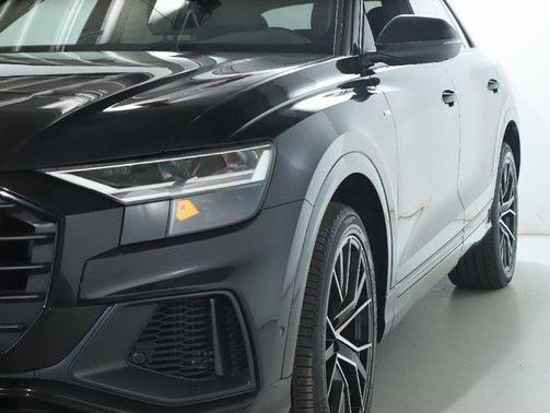 Orca Black Metallic 2020 Audi Q8 55 Premium Plus