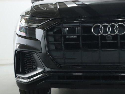Orca Black Metallic 2020 Audi Q8 55 Premium Plus