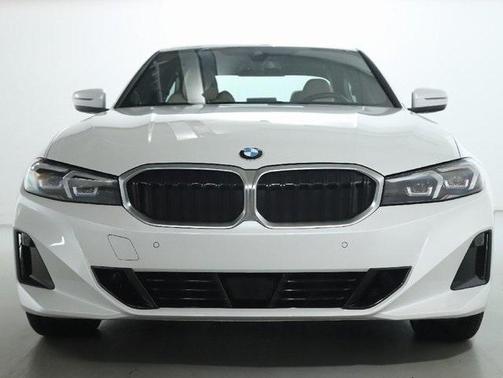 2025 BMW 330 i xDrive