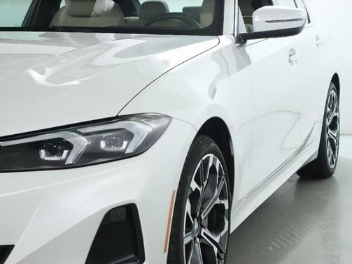 2025 BMW 330 i xDrive