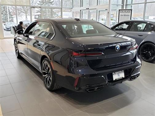 2026 BMW 760 760i xDrive