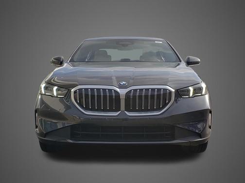 2026 BMW 530 i xDrive