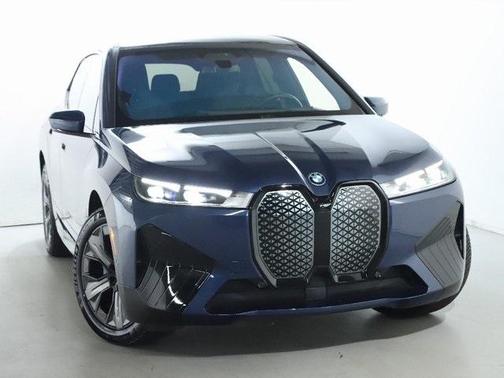 2025 BMW iX xDrive50