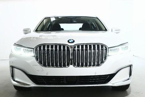 2022 BMW 750 i xDrive