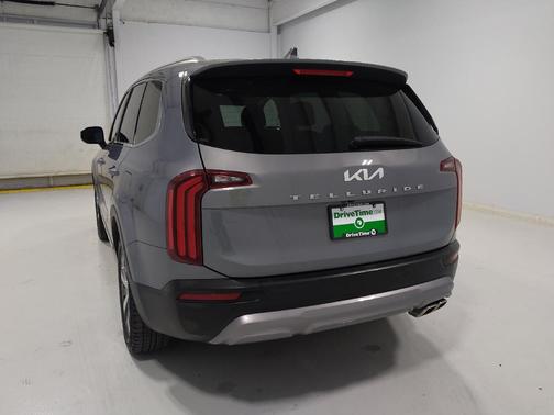 Everlasting Silver 2022 Kia Telluride EX