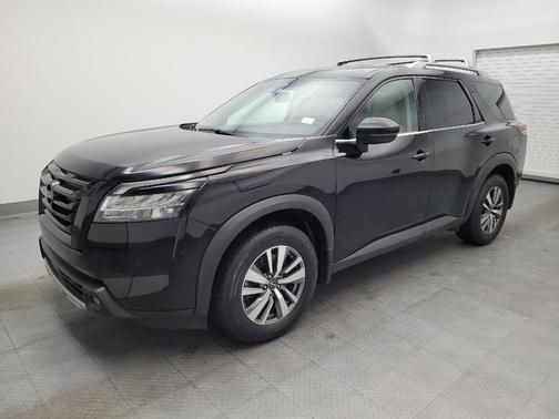 2022 Nissan Pathfinder SL 4WD
