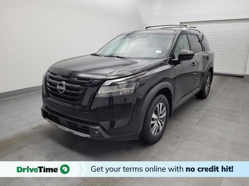 2022 Nissan Pathfinder SL 4WD