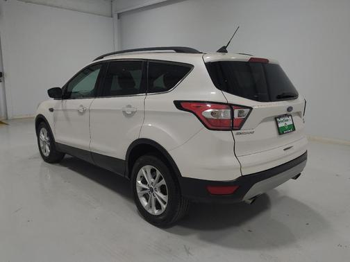 White 2018 Ford Escape SEL