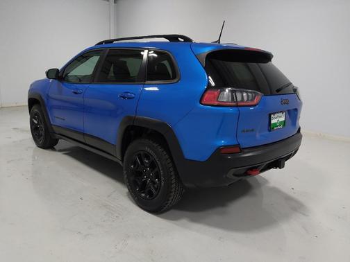 2022 Jeep Cherokee Trailhawk