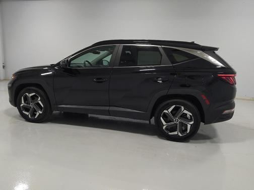 Phantom Black 2022 Hyundai TUCSON Hybrid SEL Convenience