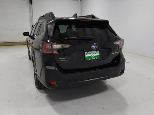 Crystal Black Silica 2023 Subaru Outback Premium