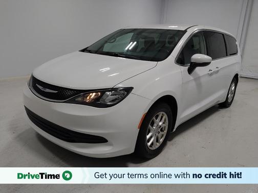 2020 Chrysler Voyager LX