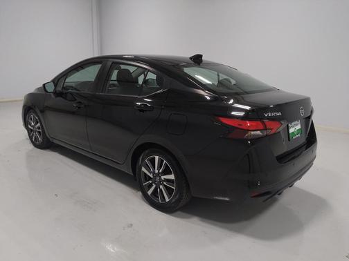 2021 Nissan Versa 1.6 SV