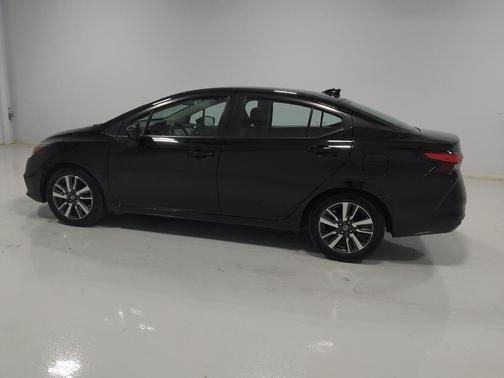2021 Nissan Versa 1.6 SV