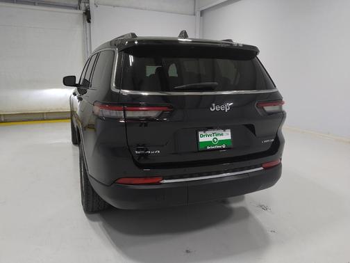 2022 Jeep Grand Cherokee L Laredo