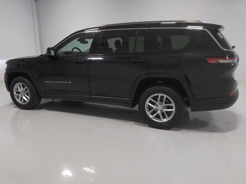 2022 Jeep Grand Cherokee L Laredo