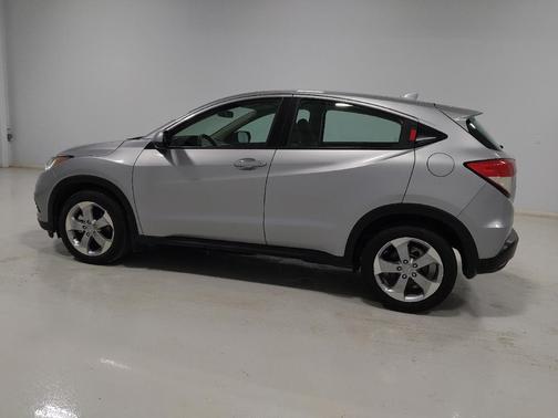 Lunar Silver Metallic 2022 Honda HR-V LX