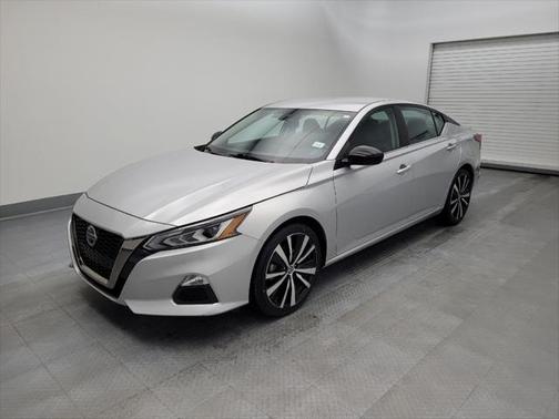 2022 Nissan Altima SR FWD