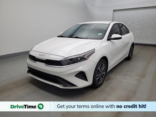 Snow White Pearl 2024 Kia Forte LXS