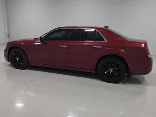 2017 Chrysler 300C Base