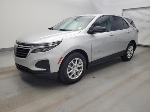Iron Gray Metallic 2022 Chevrolet Equinox LS