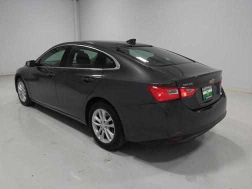 Gray 2018 Chevrolet Malibu LT