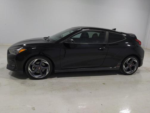 2019 Hyundai Veloster Base