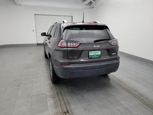Granite Crystal Metallic Clearcoat 2019 Jeep Cherokee Latitude Plus