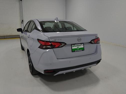 2023 Nissan Versa 1.6 S
