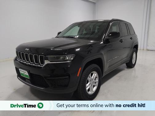 Diamond Black Crystal Pearlcoat 2023 Jeep Grand Cherokee Laredo