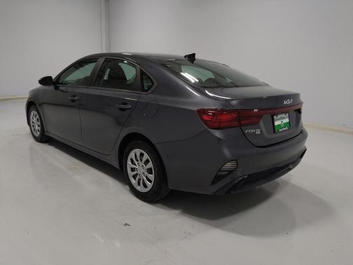 Gravity Gray 2022 Kia Forte FE