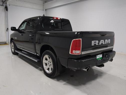 Brilliant Black Crystal Pearlcoat 2016 RAM 1500 Longhorn
