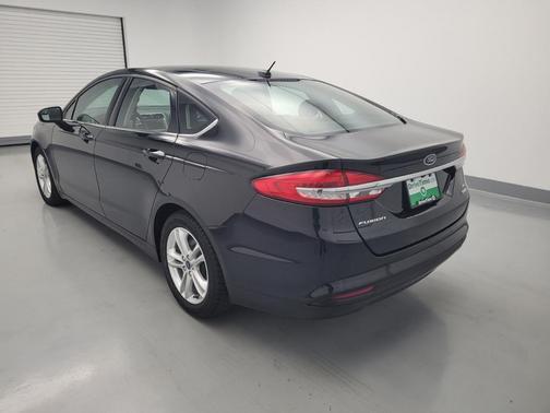 Photo 5 of 32 of 2018 Ford Fusion SE