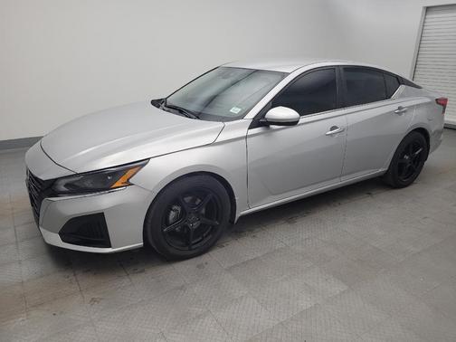 2023 Nissan Altima S FWD