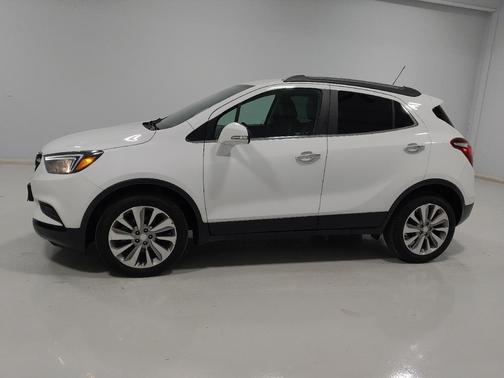 Summit White 2019 Buick Encore Preferred