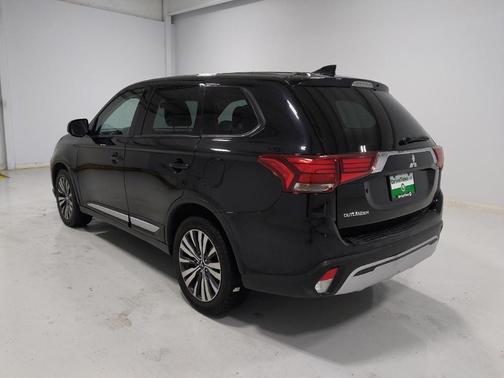 2020 Mitsubishi Outlander ES