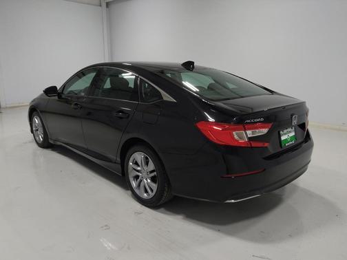 Crystal Black Pearl 2018 Honda Accord LX