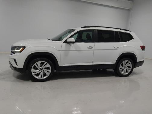 2021 Volkswagen Atlas SE 4Motion w/Tech Pkg