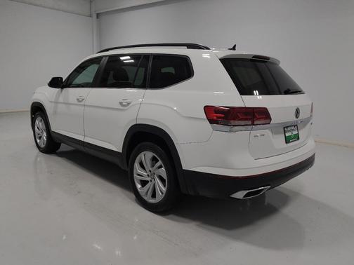 2021 Volkswagen Atlas SE 4Motion w/Tech Pkg