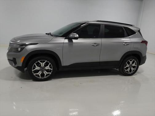 2022 Kia Seltos EX