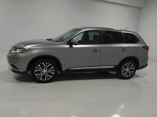 2016 Mitsubishi Outlander SE