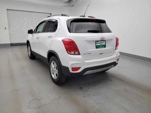 Summit White 2020 Chevrolet Trax LT