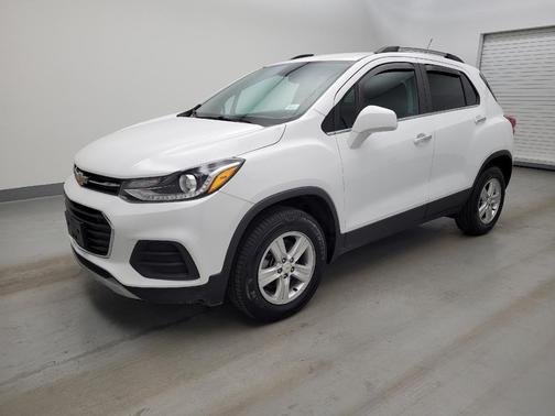 Summit White 2020 Chevrolet Trax LT