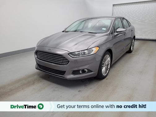 Gray 2014 Ford Fusion SE