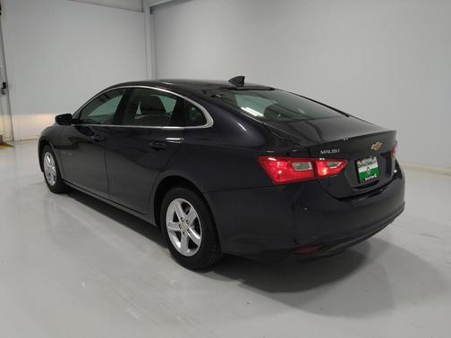Dark Ash Metallic 2022 Chevrolet Malibu 1LS