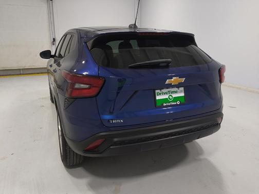 Blue Glow Metallic 2024 Chevrolet Trax LS