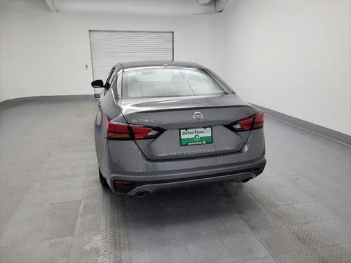 2022 Nissan Altima SR FWD